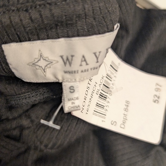 Nordstrom Rack - Picture 7 of 7